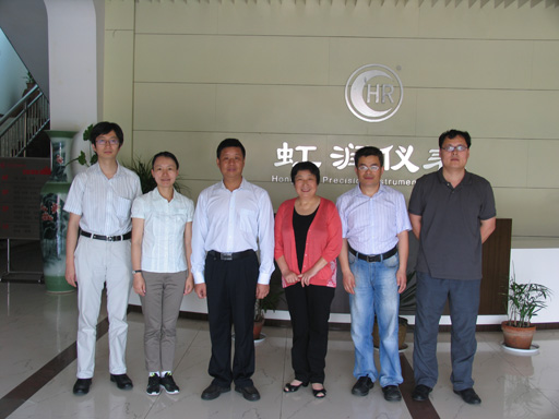 上海理工大學(xué)領(lǐng)導(dǎo)、教授一行考察虹潤(rùn)公司