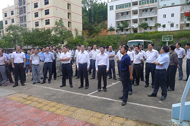 南平市市委書記裴金佳、市長(zhǎng)林寶金率市委市政府全部領(lǐng)導(dǎo)及各市縣主要領(lǐng)導(dǎo)一行蒞臨我公司視察指導(dǎo)