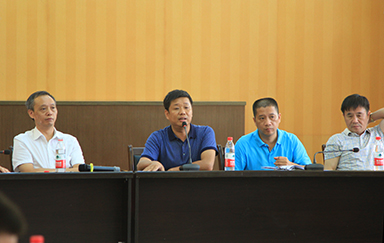 虹潤公司董事長林善平應(yīng)邀在南平市第二期非公經(jīng)濟年輕一代培訓班 上發(fā)表科技創(chuàng)新主題講座 2016年